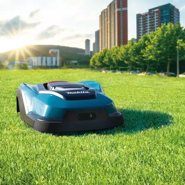 MAKITA -RM350D-Robotic Mower
