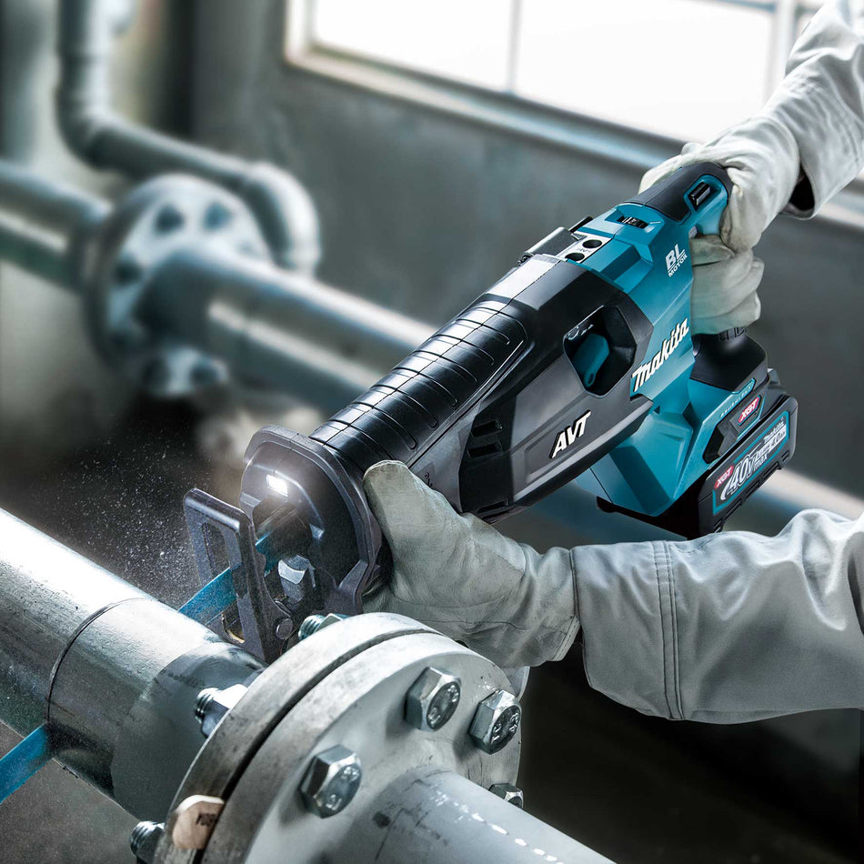 MAKITA XGT 40V max Brushless Cordless Recipro Saw, JR002GZ