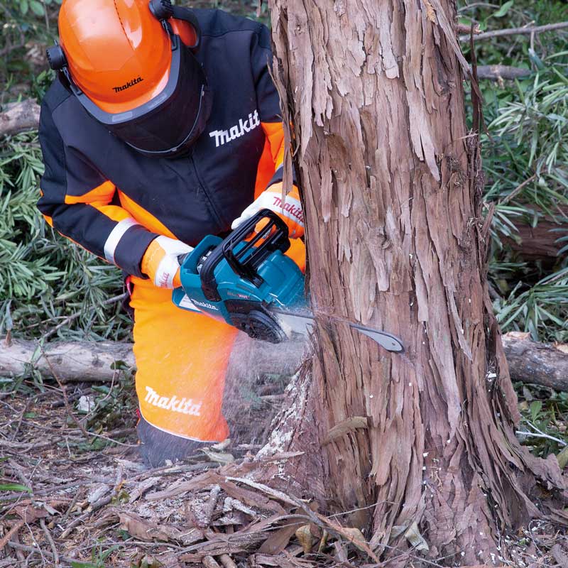 MAKITA XGT 40V max Cordless Chain Saw UC023GZ