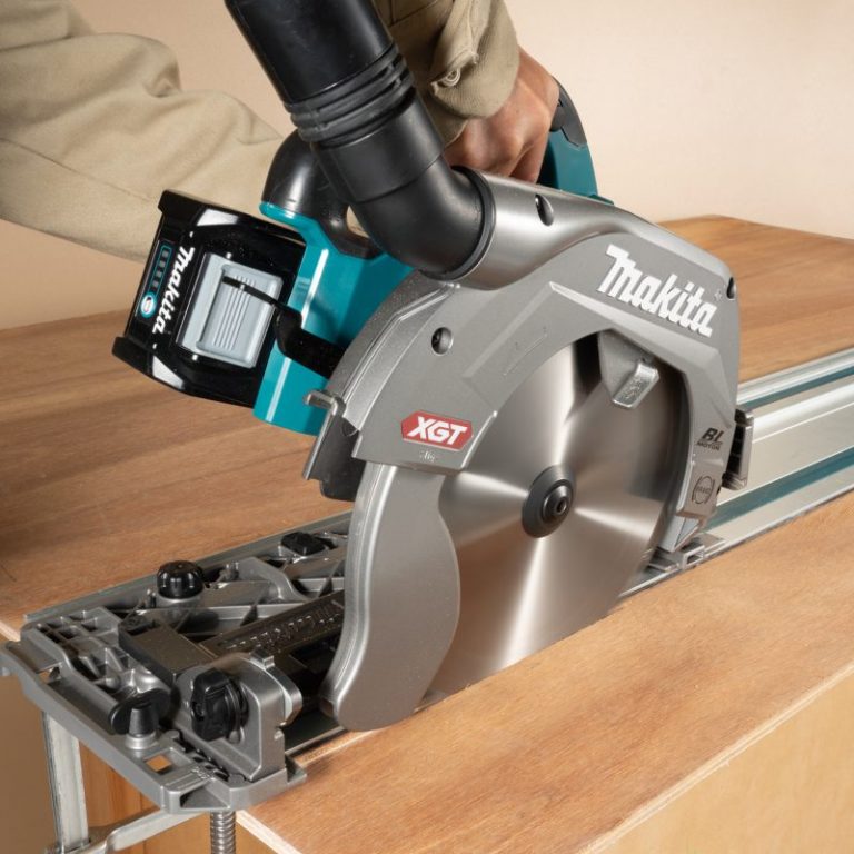 MAKITA XGT 40V max CORDLESS CIRCULAR SAW, HS009GZ