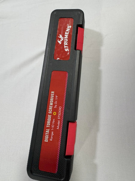 Digital torque screwdriver with Strimen's branding on a light gray background